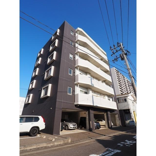 ブラスト南万代の外観