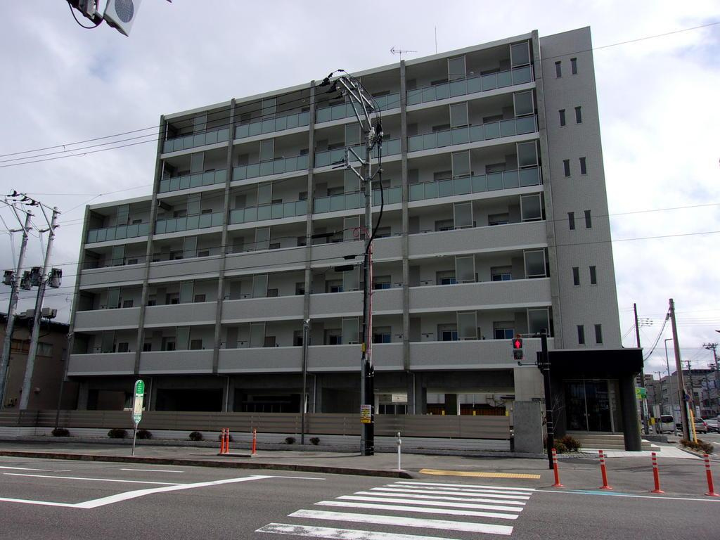 モーント米山弐番館の外観