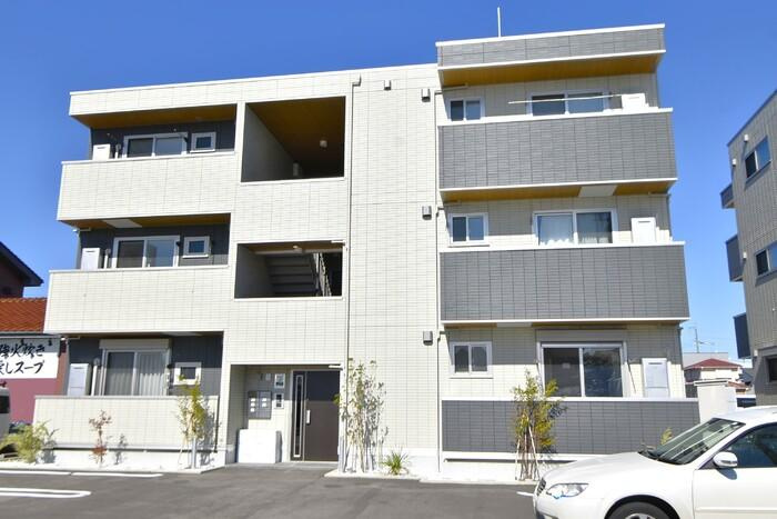 D-ROOM女池上山Ⅰの外観