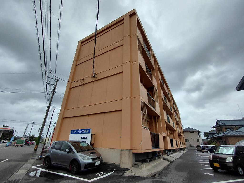 シティパレス新潟の外観