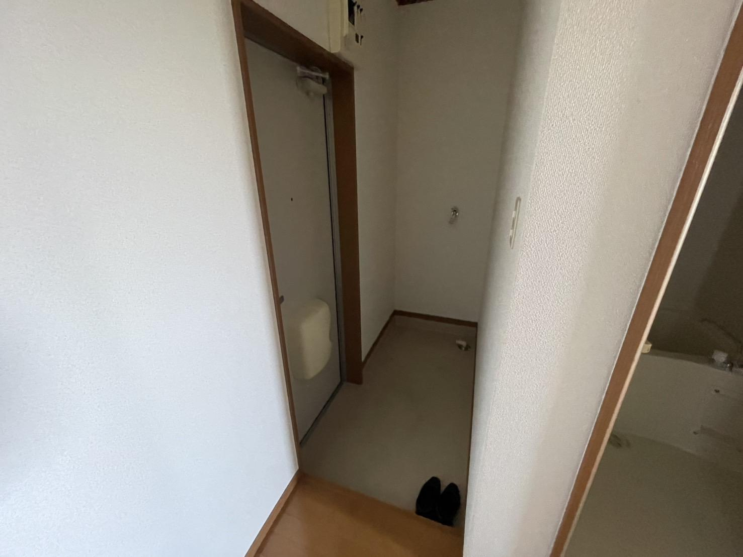 ハイツTOKIOの玄関