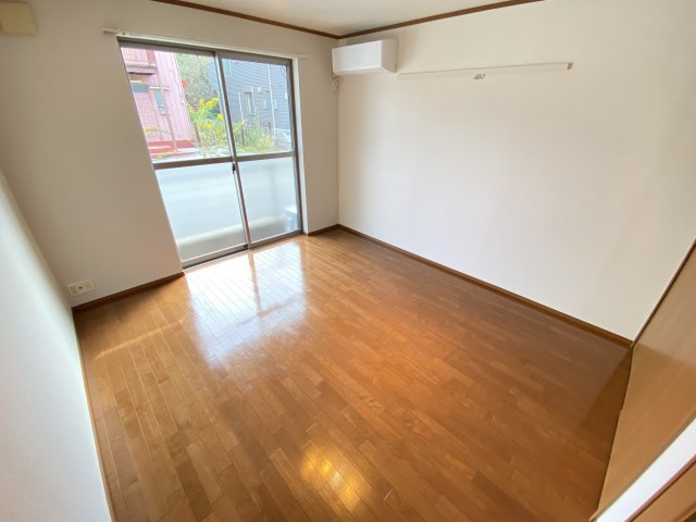 【寝室】