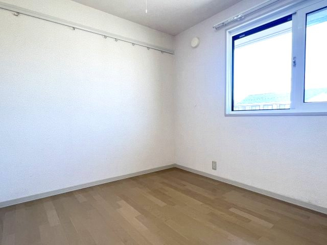 ルミエールの洋室|洋室4.3帖