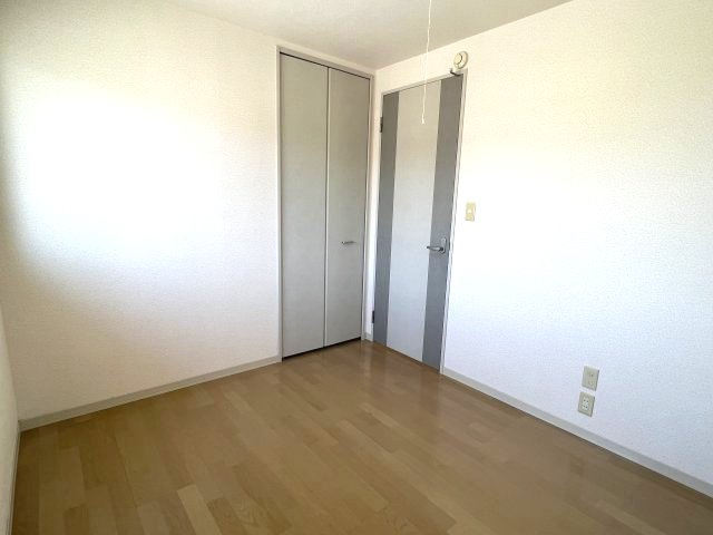 ルミエールの洋室|洋室4.3帖