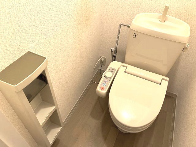 ルミエールのトイレ|温水洗浄便座