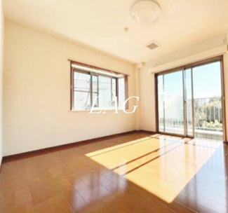 【居間・リビング】 | メゾンセキ | 洋室のお部屋です。