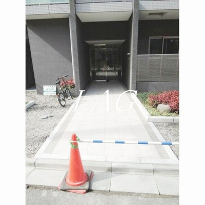【エントランス】 | ジュネスⅢ | エントランスです。