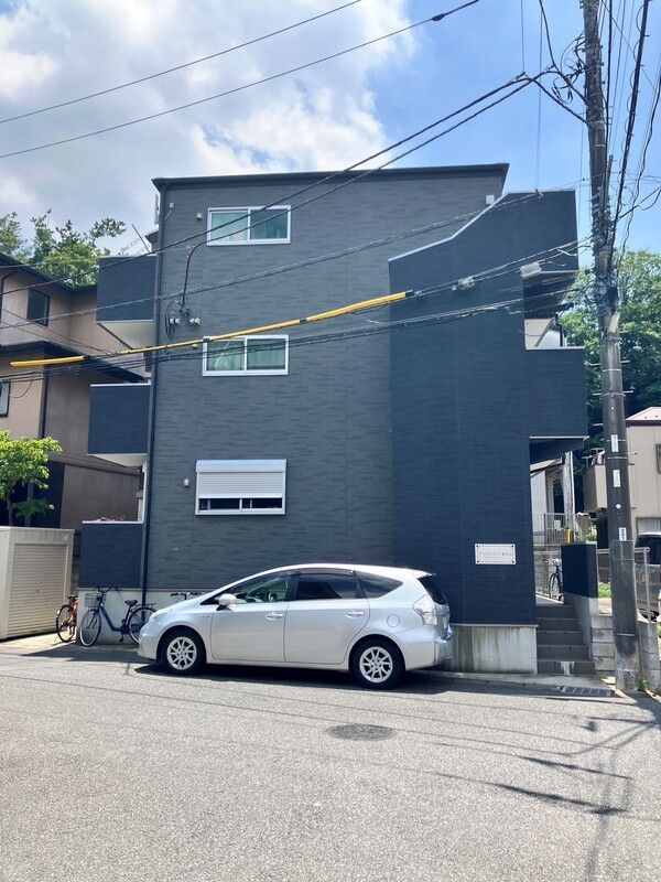 アールズコート東中山の外観