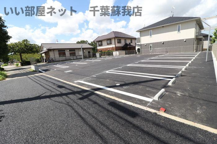 メゾン　カンパーニュの駐車場|駐車場完備です