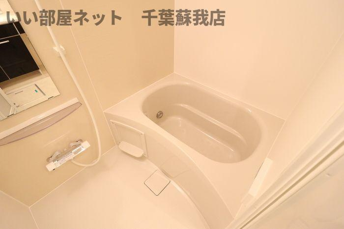 メゾン　カンパーニュの浴室|コンパクトで使いやすいお風呂です