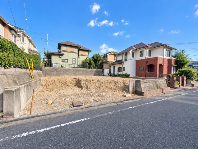 【外観】 | ◆泉区緑園7丁目　建築条件なし売地◆ | ◆一戸建てを中心とした街並みが整然と続き、周辺は高い建物が建っていないので、緑の多い閑静な趣を感じる環境です。街並みや周辺環境も重要なポイントです！！