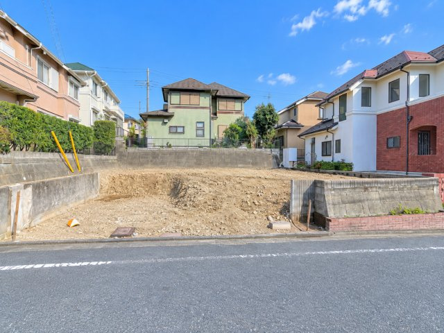 【外観】 | ◆泉区緑園7丁目　建築条件なし売地◆ | ◆爽やかな青空の下に贅沢なほどに降り注ぐ陽光、豊かな居住性と、クオリティが見事に調和した住空間は、住まうことの喜びを感じさせてくれます。ゆとりある広い敷地で開放的なお住まいです。