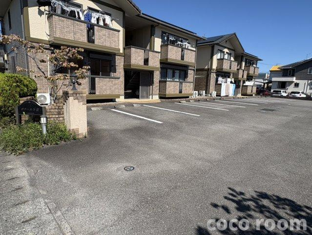 ボナールSⅢBの駐車場