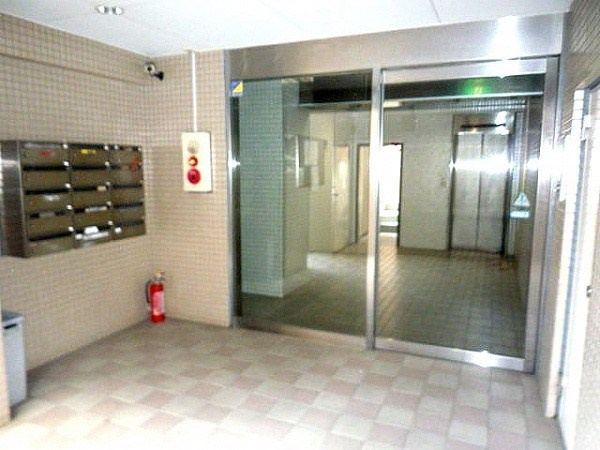 【エントランス】プライムアーバン三軒茶屋 