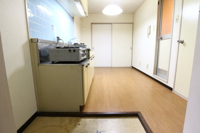 バンドーム大津和の玄関