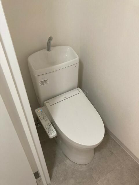 エンジェルス守屋のトイレ|落ち着いたトイレです