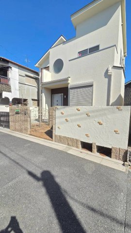 東大阪市新庄1丁目　中古戸建の前面道路含む現地写真