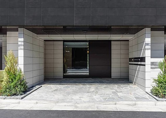 江東区東陽３丁目の賃貸マンションのエントランス