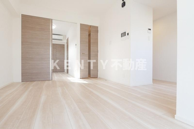 【居間・リビング】 | PREMIUM CUBE大井町#mo | 物件の画像3