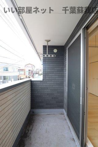 セントラルアベニューのバルコニー|暖かな日差しのふりそそぐバルコニー