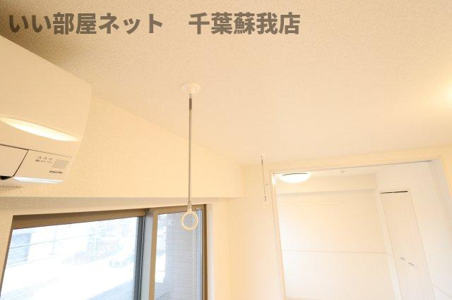 セントラルアベニューの洋室|室内物干