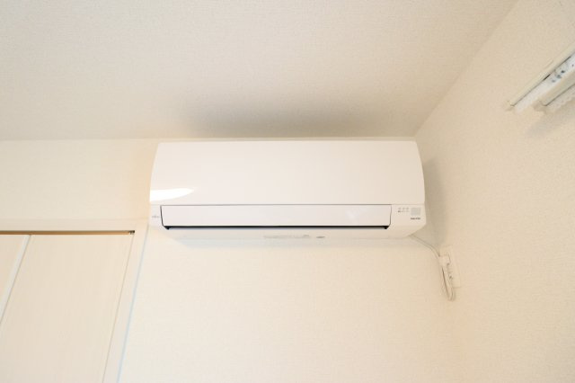 セントラルアベニューの設備|2台目エアコン