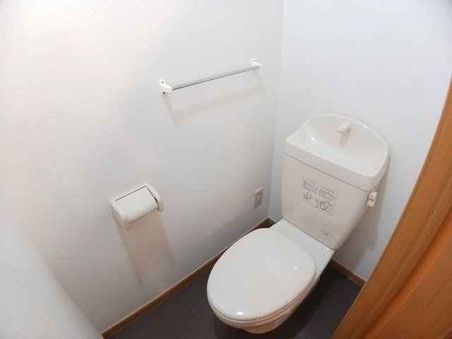 カーサプラシードのトイレ|コンパクトで使いやすいトイレです