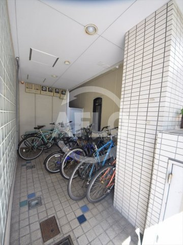 ネオユニベールIの駐車場|ネオユニベールⅠ　外観