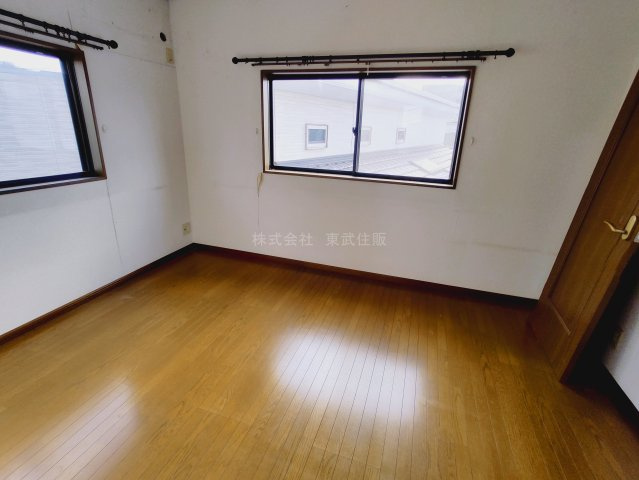 【子供部屋】 | ふじみ野市丸山 | 3階南側洋室6.0帖、子供部屋としても使い勝手の良いお部屋です