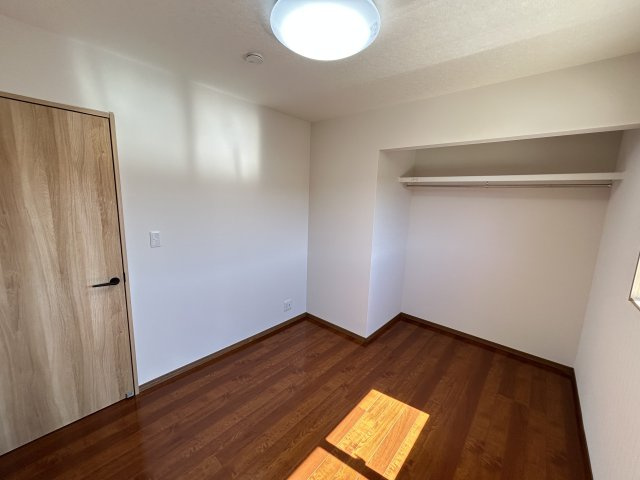 阿南市宝田町郡　建売の洋室