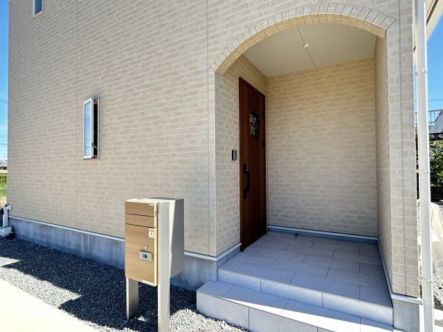 阿南市宝田町郡　建売の玄関