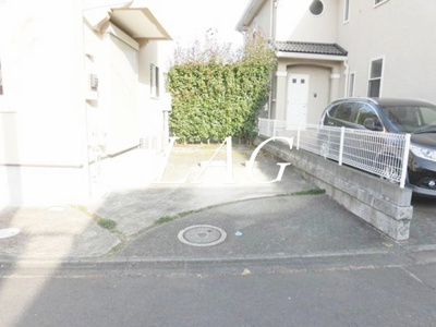 【駐車場】 | ルミエール | 駐車場です。