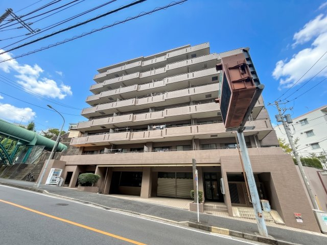 東急ドエル・アルス上大岡西の外観|◆リフォーム済みでのお引渡しなので、即ご入居可能です。家具の配置や色など決めやすくスムーズにお引越しできます。
