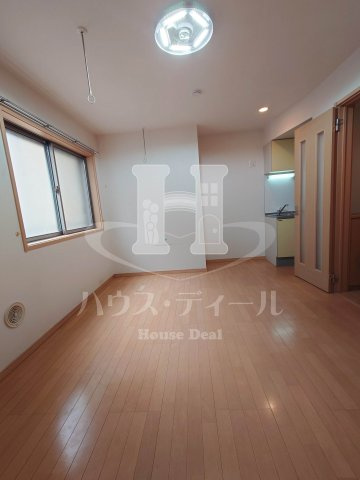 【居間・リビング】 | グランシャレー神谷 | リビングです