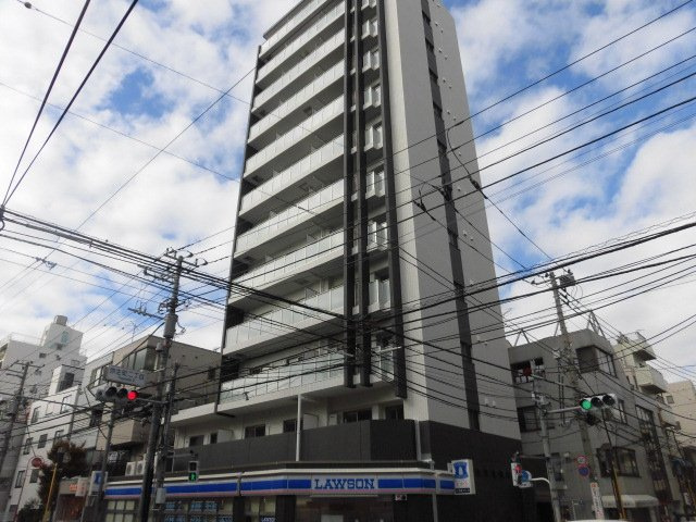 【外観】 | グリシーヌ弥生 | 鉄筋コンクリート造のがっちりとした建物。