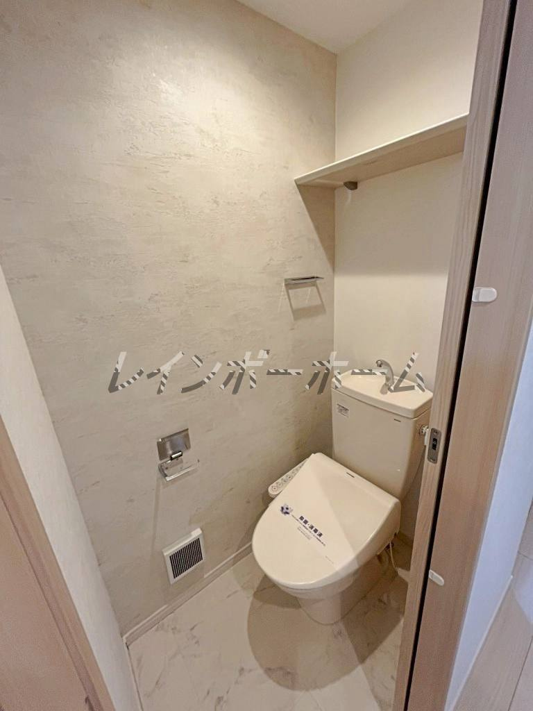 オートロック♪浴室乾燥機♪デザイナーズ♪のトイレ|同建物。別部屋参考写真。
