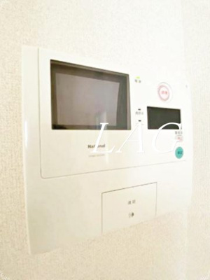 【設備】 | ラミューズプラチナ | モニター付きインターホンです。