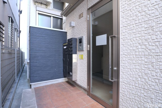 【エントランス】 | ハーモニーテラス志賀町Ⅲ | ゆとりのあるエントランスです