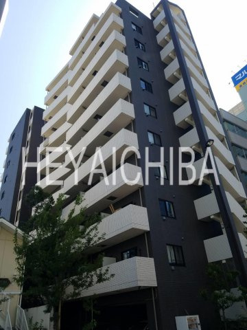 ロメック山手日暮里の外観