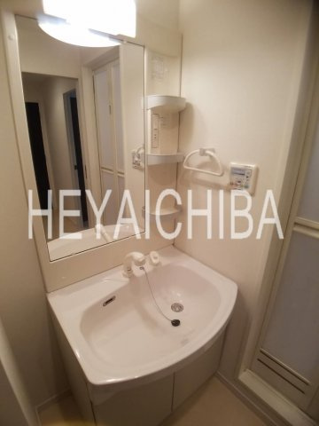 ロメック山手日暮里の洗面所
