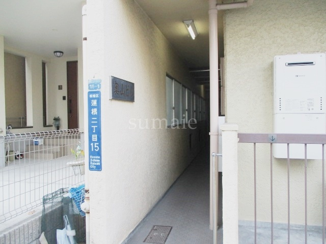 奥山ビルのロビー|こちらからお部屋が続いていきます☆