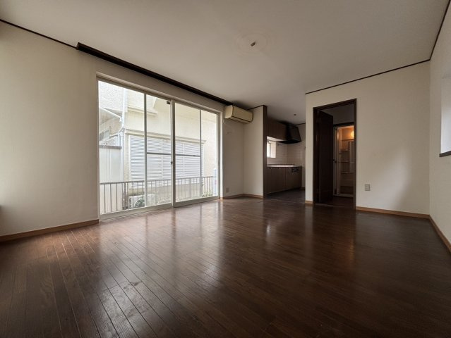 野田市山崎　中古戸建　平成6年築の居間・リビング