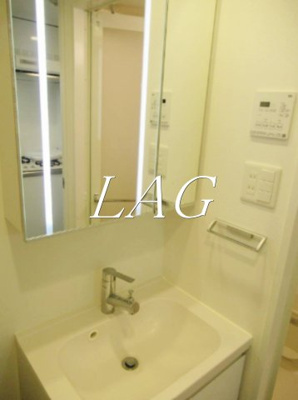 【洗面所】 | ＡＺＥＳＴ北千住 | 洗面台です。