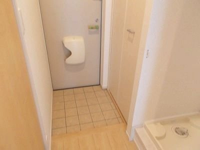 カモミール万葉の玄関|収納もある玄関です