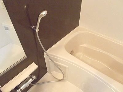 カモミール万葉の浴室|日々の疲れを癒すお風呂付です