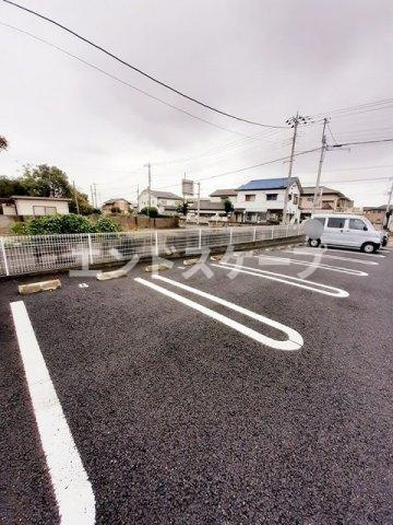 メゾン・ド・ヴェールⅡの駐車場|高崎、前橋のお部屋探しはエンドスケープまで！お客様の理想お聞かせ下さい♪