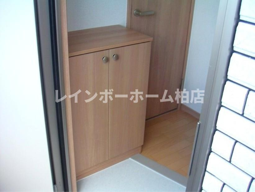 仲介手数料（賃料の1.10ヵ月）の50％OFF対象物件！の玄関