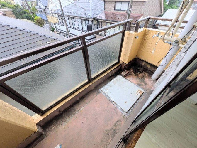杉並区下井草５丁目の賃貸マンションのバルコニー