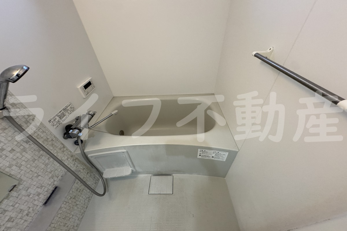 クリエオーレ菱屋東の浴室|きれいなお風呂です