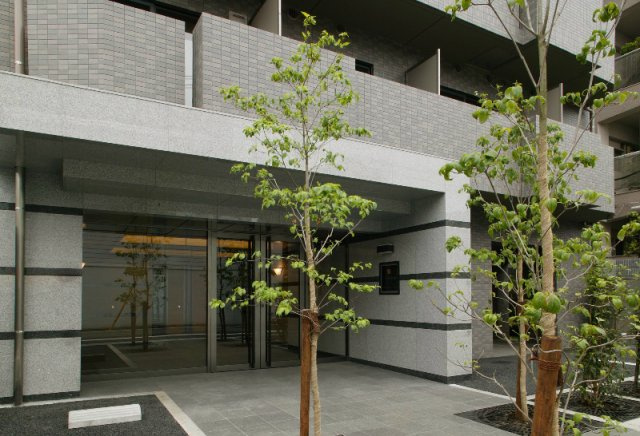 【エントランス】ルーブル下北沢弐番館